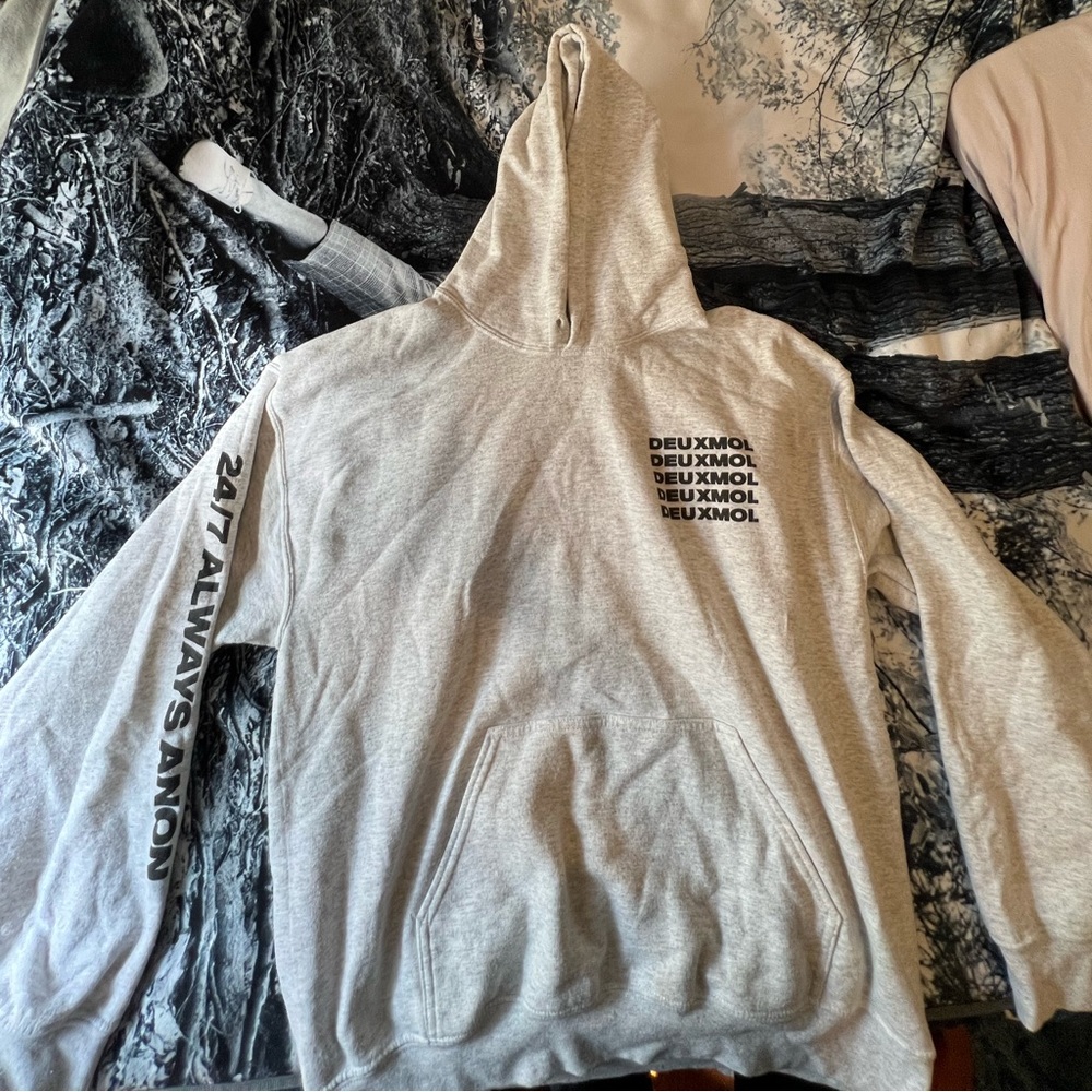 Deuxmoi Hoodie!